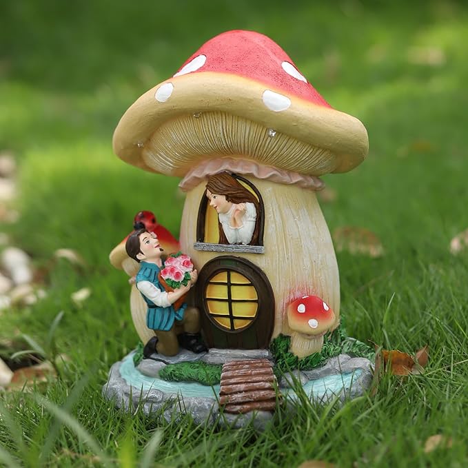 Solar Garden Outdoor Statues Princess and Prince with 3 LED Solar Figurine for Lawn,Patio,Balcony,Yard Decor Unique Housewarming Gift, for Grandfather, Father,Grandma,Wen