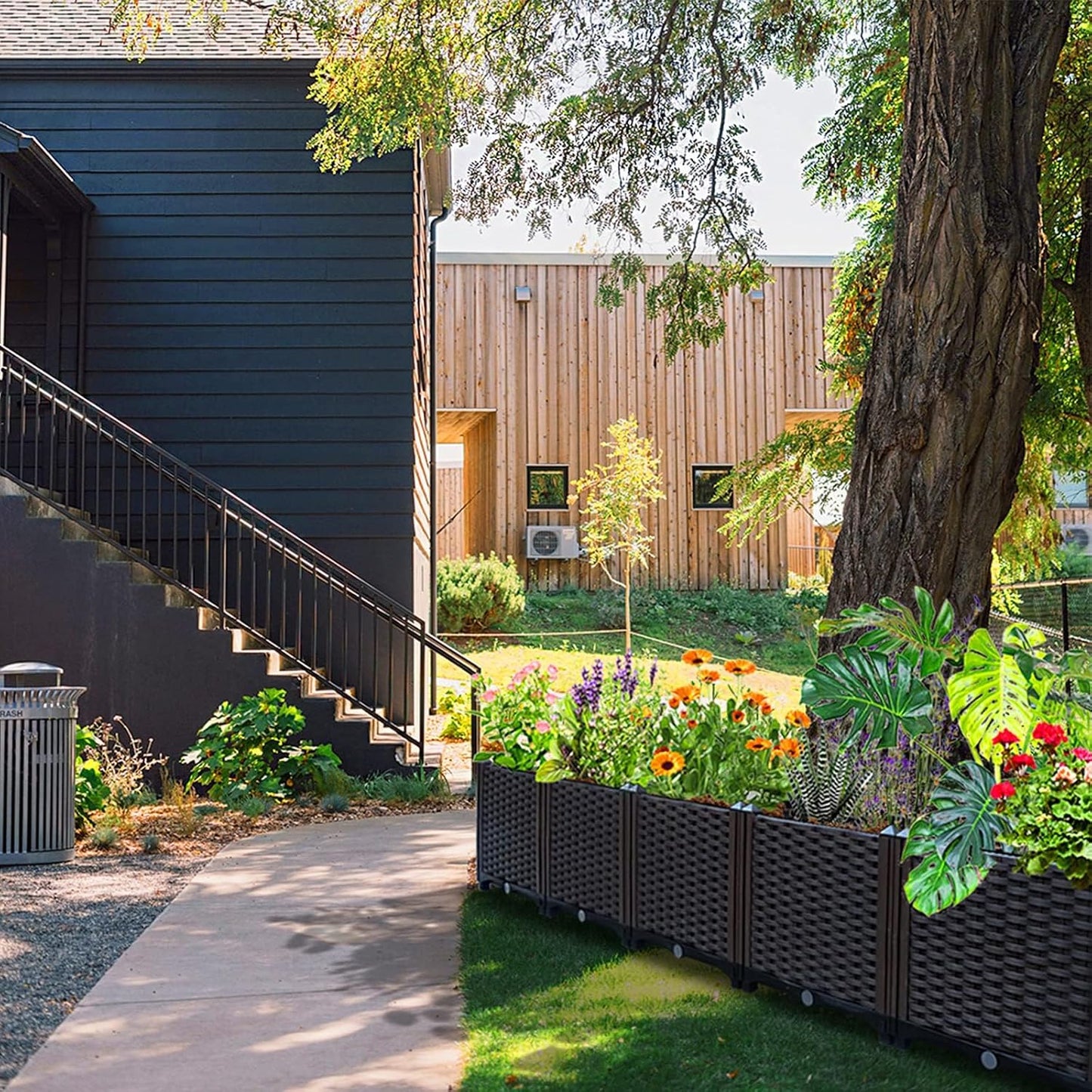 Large Planters for Outdoor Plants Garden Boxes Outdoor Raised Garden Bed Heat and Frost Resistance Planters Garden Box with Drain Outlet for Vegetables/Herbs