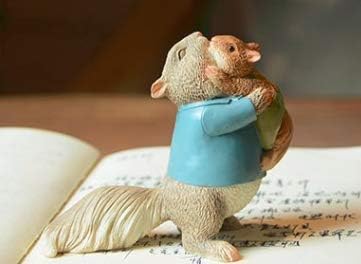 Garden Squirrel Figurine- Learning Grandfather Squirrel Statue