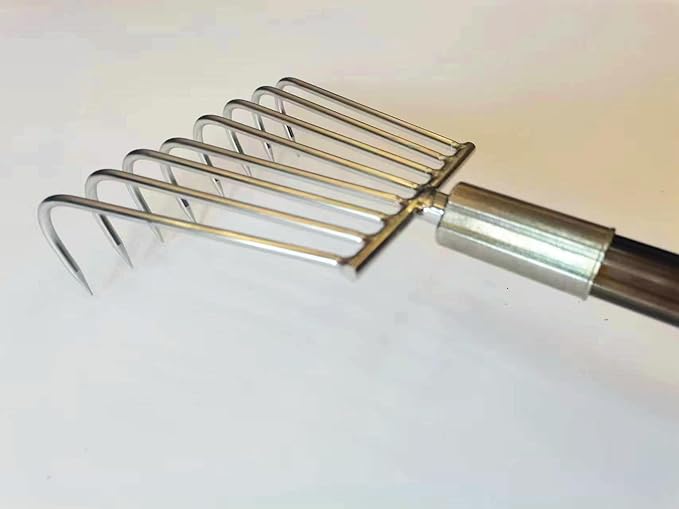 Stainless Steel Garden rake Multi-Functional Clam rake can be Used to Catch The sea Tide Hunting to Pick up Shells and dig Treasures, and Lengthen The Aluminum Alloy Handle.