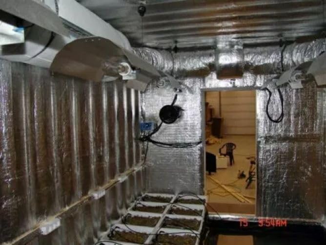 100sqft Solid Reflective Grow Room Box Mylar Film Foam Insulation Vapor Barrier