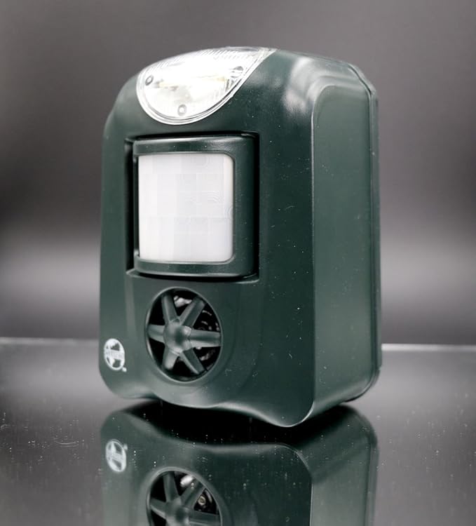 Cleanrth TSBR610 Advanced Sonic & Ultrasonic Bird Repeller - Includes Triple Scan Technology