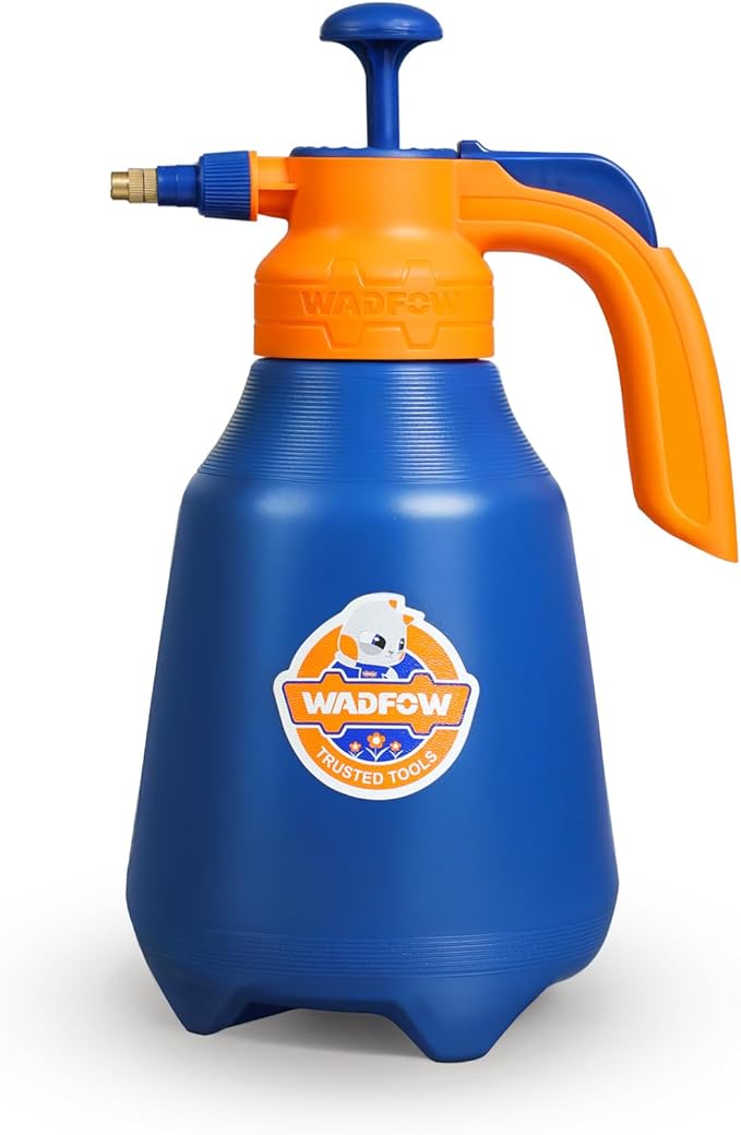 WRS1820T 0.52 Gallon Garden Pump Sprayer, 68oz Lawn & Garden Pressure Water Spray Bottle with Adjustable Nozzle, Lock-on Feature, 2L