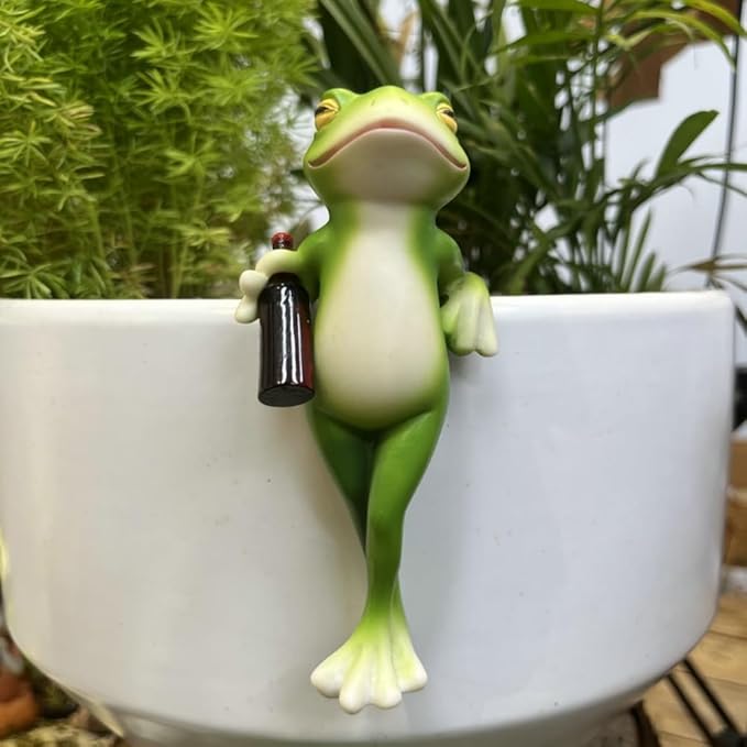 3 PCS Charming Resin Frog Sits On A Flowerpot, Suitable for Decorating Balconies, Gardens, and Flower Pots. Seasonal Decorations and Whimsical Designs Make It Perfect