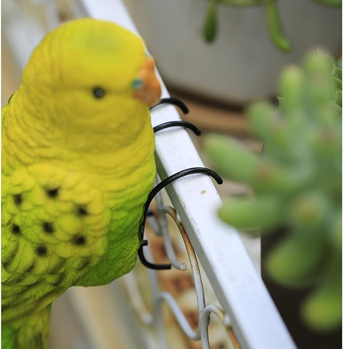 Realistic Parrot Sculpture Resin Hanging Parrots Garden Statues Lifelike Bird Figurines Landscape Ornament Patio Yard Lawn Figurine Tree Decor, Outdoor Garden Wall Statues (GreenYellow)