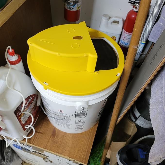 Mouse Trap Bucket Adapted to 5 Gallon Bucket Lid Rat Trap Automatic Reset for Indoor Outdoor Use Reusable (1P)