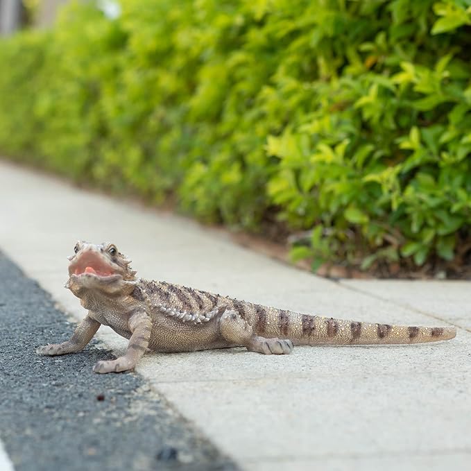 Garden Lizard Statue Vivid Horny Lizard Figurine Decorations Resin Animal Sculpture Outdoor Garden Statue for Patio Yard Lawn Ornaments Art Gift 12.6 inch by Hand Painted