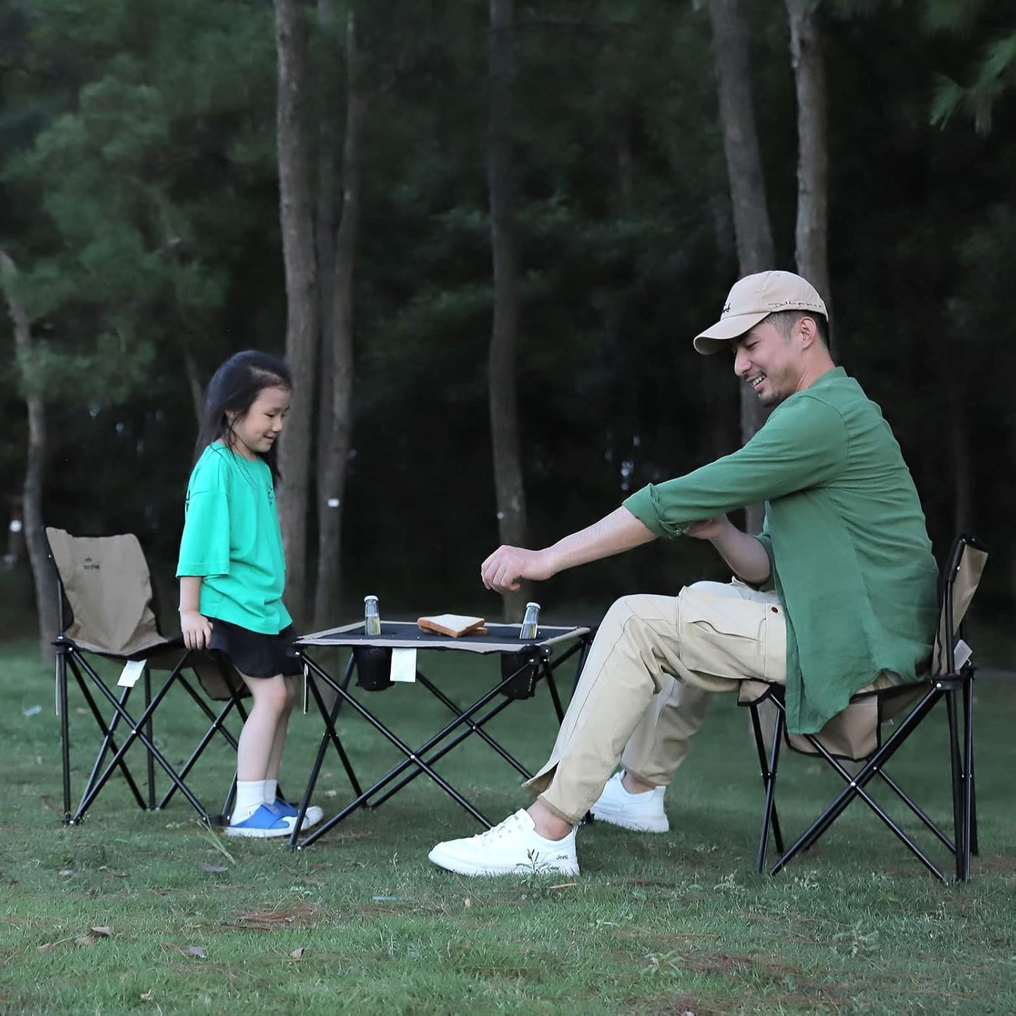 SUNNYFEEL Outdoor Folding Table | Lightweight Mesh Compact Camping Table, Roll Up Top 2 People Portable Camp Tables with Carry Bag for Picnic/Cooking/Beach/Travel/BBQ