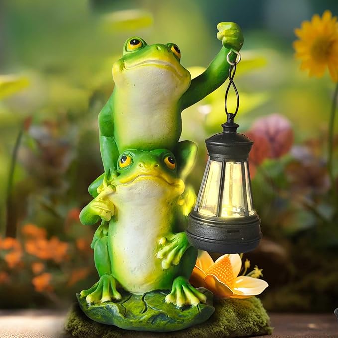 Solar Outdoor Statues Frog Garden Decor Figurine Lights for Outside, Yard Decorations Outdoor Patio Decor, Unique Housewarming Gardening Gifts for Women