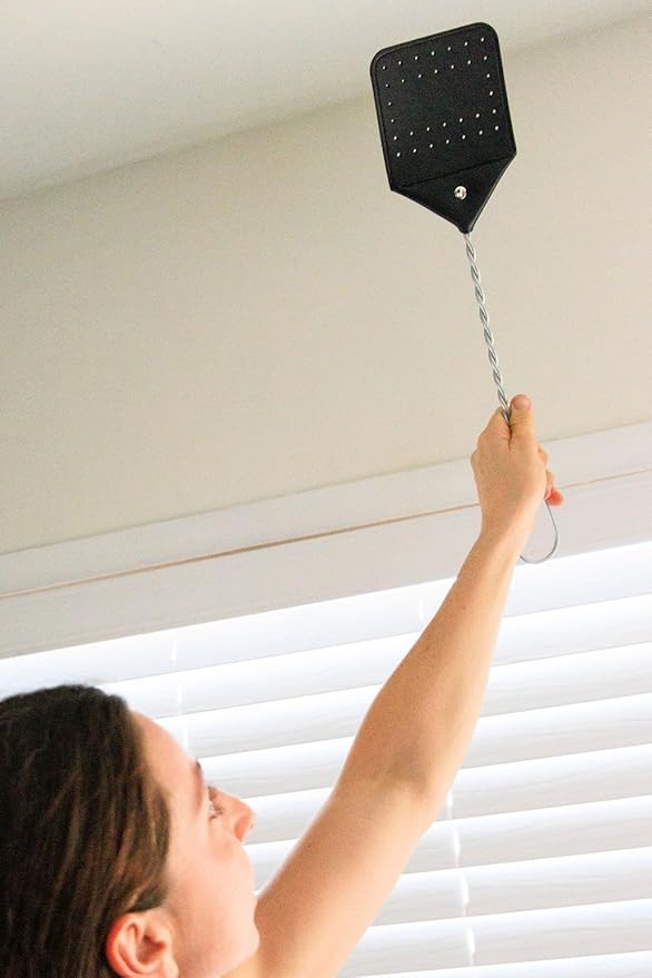 Leather Fly Swatter 2 Pack with 5 Window Fly Traps - Heavy Duty Fly Swatter Manual, Retractable Indoors Outdoors, Large Swatters Multi Pack Long Handle, MATA Moscas