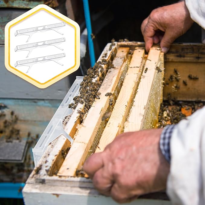 Qualirey 50 Pcs Plastic Beehive Beekeeping Tools Set Hive Trap Beetle Blaster Kit for Hive Beetle Beekeeping Supplies Control Beetles (Clear)