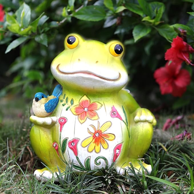 Outdoor Frog Sculptures,Solar Resin Garden Outdoor Statues,Christmas Decorations Frog Gifts Sculptures Decorations for Home Patio,Yard,Lawn, Porch, Ornament