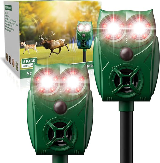 Solar-Powered Ultrasonic Animal Repellent with Motion Sensor, Waterproof Deer Repellent Device with LED Flashing Lights, Perfect for Outdoor Yards, Effective to Repel Deer, Coyotes, Raccoons, and Cats