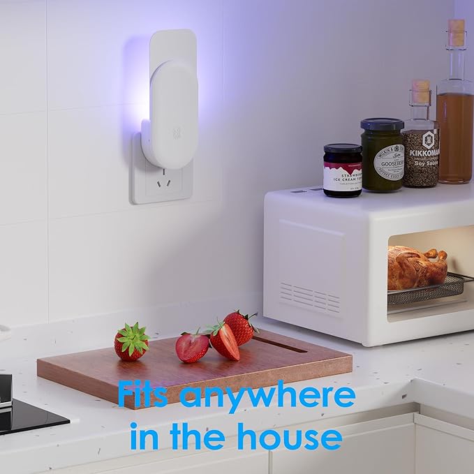 Fly Trap Indoor, 3 in 1 Plug-in Fruit Fly Trap, 4 Trap White and 20 Glue Cards, Fruit Fly Traps for Indoors, Flying Insect Trap for Gnat, Moth, Mosquito, Suitable for Every Part of The Home