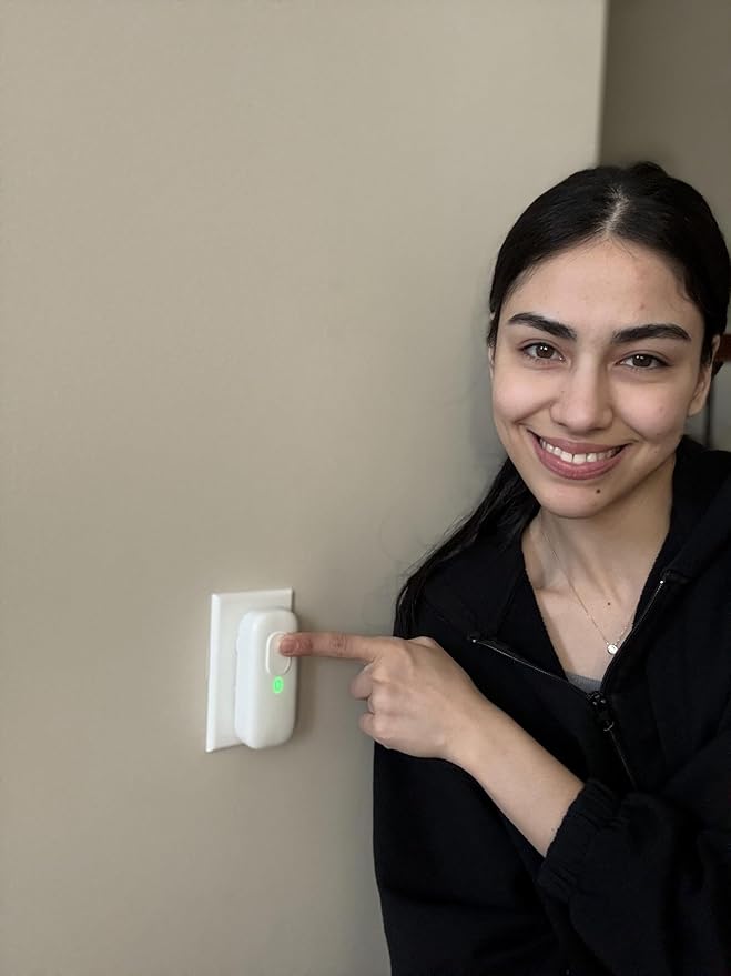 Pest Defence Ultrasonic Pest Repeller, Bye Critter Ultrasonic Pest Repeller Plug-in Mouse Repellent for Home – Repels Mice, Spiders, Rodents, Cockroaches, and Ants – Eco-Friendly, Chemical-Free