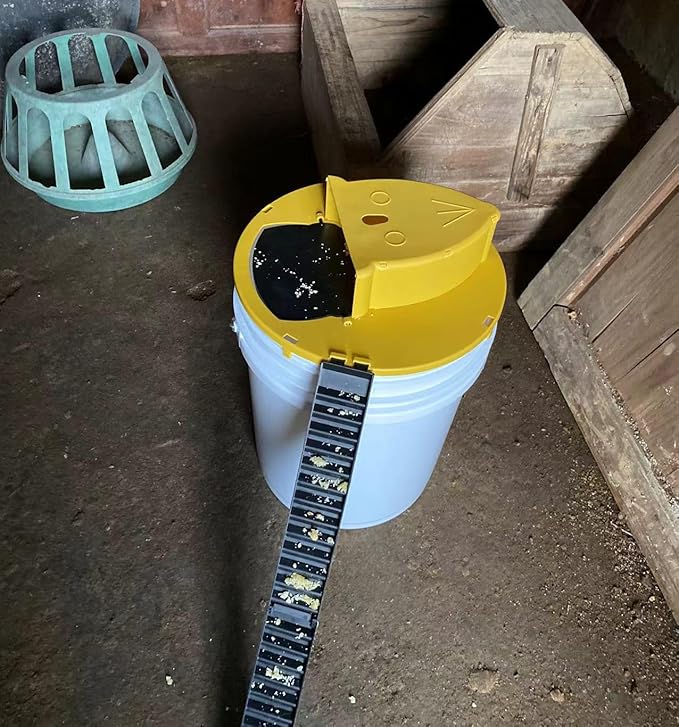 2PACK Mouse Trap Bucket Lid Indoor Outdoor,Humane,Auto Reset Compatible with 5 Gallon Bucket