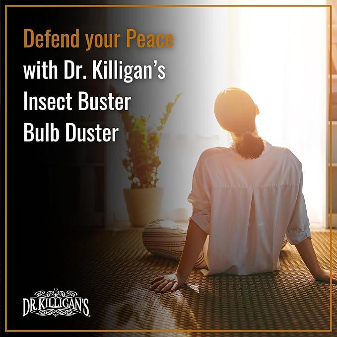 Dr. Killigan's The Insect Buster - Bulb Duster for Diatomaceous Earth and Other Powders - Effective Dust Application Tool - Small (8 ounces)