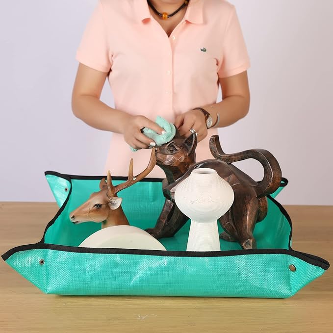 PE Houseplants Repotting Mat, Waterproof Indoor Plant Potting Tray, Foldable Bonsai Repotting Pad, Garden Soil Mess Workspace Tarp for Succulent, Cactus, Aloe Vers, Pothos, 39.4X 39.4