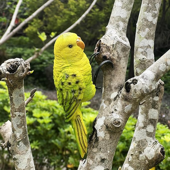Realistic Parrot Sculpture Resin Hanging Parrots Garden Statues Lifelike Bird Figurines Landscape Ornament Patio Yard Lawn Figurine Tree Decor, Outdoor Garden Wall Statues (GreenYellow)