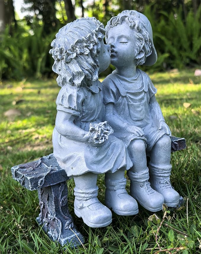First Kiss Garden Outdoor Statue Decorative, Flower Bed Decor Puppy Love Kissing Couple, Boy and Girl Kissing Garden Figurine for Yard Patio Art