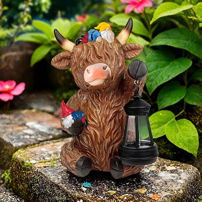 Solar Highland Cow Gnome Garden Decor Statue with Solars Lights, Funny Garden Statues Highland Cows Gifts for Women Mom Gnome Figurine for Yard Patio Lawn Home Ornaments