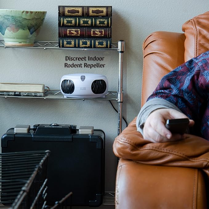 Cleanrth EL300 Elite Mice & Rat Electronic Pest Repeller - Digitally Produced Ultrasonic Rodent Repellent, Completely Silent