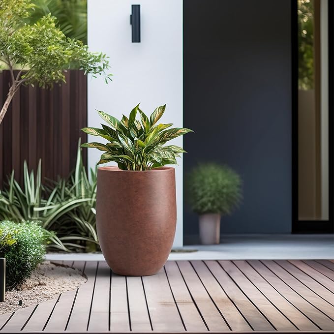 Kante 21.7 Inch Tall Concrete Planter, Large Indoor Outdoor Plant Pot with Drainage, Smooth Rusty Finish with Warm Brown Interior, Ideal for Porch, Home, Garden, Patio