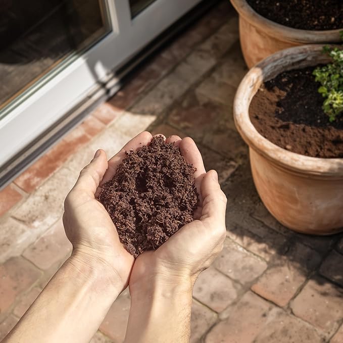 Coconut Coir Potting Soil for Indoor Plants - Expands to 7 Quart (15 lb) | Bonsai Soil Discs Perfect for General Houseplants, Herbs, and Bonsai Trees - Expands with Water