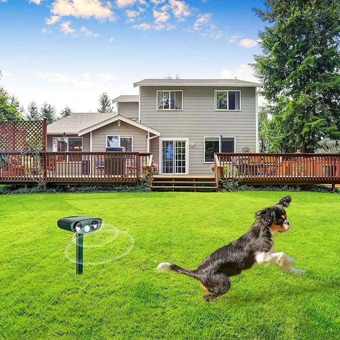 Ultrasonic Animal Repeller Outdoor Solar Ultrasonic Repellent Animal Deterrent with Motion Sensor Waterproof Deterrent Scarer Repel Cat Dog Squirrel Raccoon Skunk Rats (Green,4 Pack)