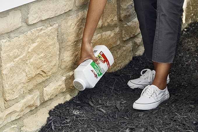 Tomcat Repellents Rodent Repellent Granules, For Outdoor Mouse and Rat Prevention, 2 lb.