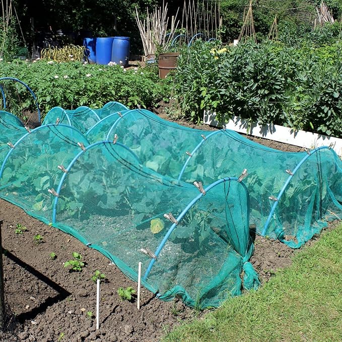 40 PCS Garden Clips, Heavy Duty Stainless Steel Greenhouse Clamps, Greenhouse Clips for Netting, Have a Strong Grip to Hold Down The Shade Cloth or Plant Cover on Garden Hoops or Greenhouse Hoops