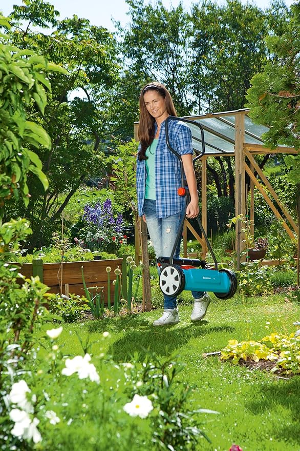 GARDENA (4018) Classic 16" Reel Lawn Mower with 5 Blades. The Lawn Mower for Everyday use with No Gas, No Electricity Makes Mowing a Breeze. Best Yard Tools You can own.