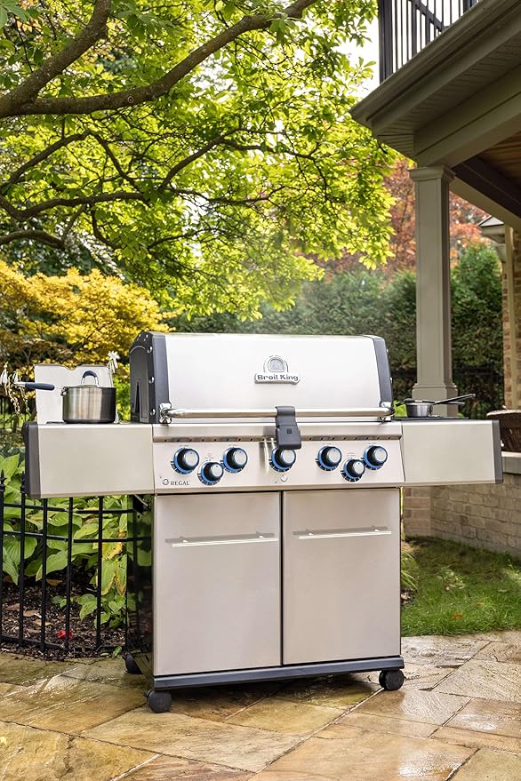 Broil King 958947 Regal S 590 Pro IR Natural Gas Grill, 5-Burner, Stainless Steel
